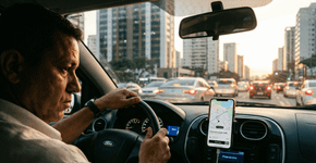 Quanto fatura um motorista de aplicativo que roda 12 horas e precisa lidar com o preço da gasolina no posto