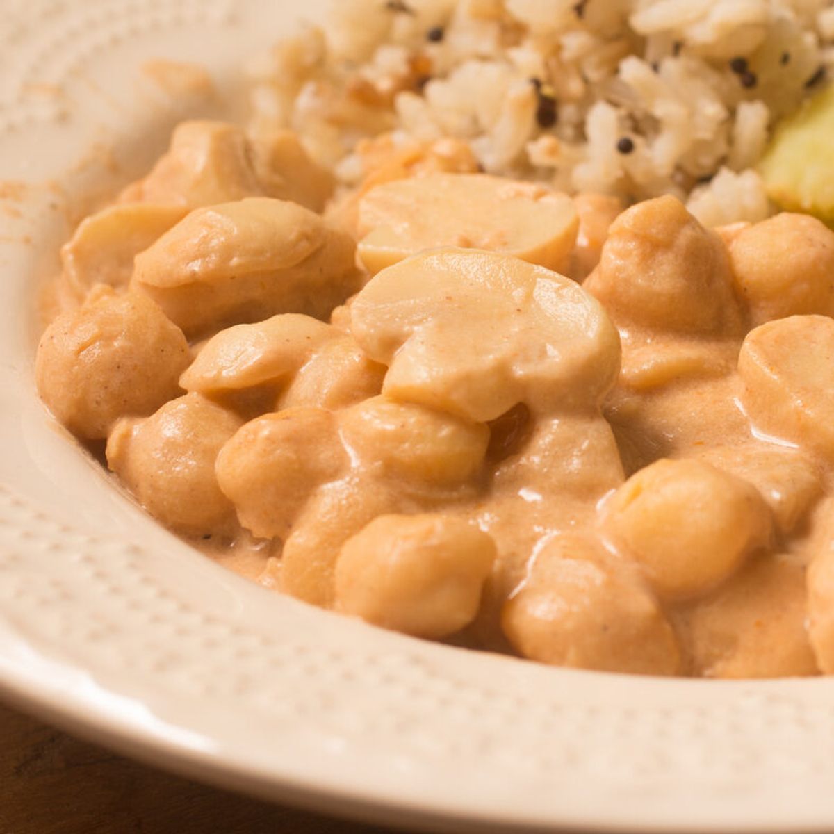 Strogonoff de grão-de-bico fácil, saudável e delicioso!