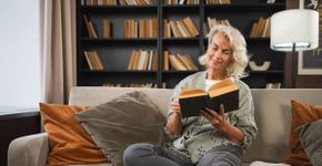 Leitura na terceira idade: veja como o hábito ajuda a fortalecer o cérebro