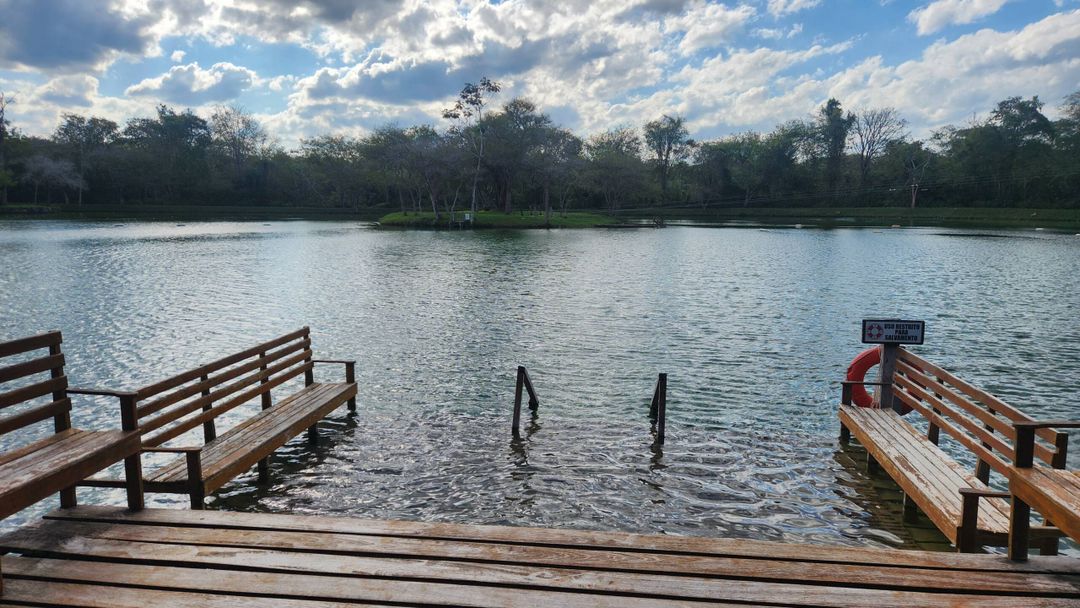Lagoa Formosa tem áreas para tomar sol, descansar, andar de caiaque ou nadar