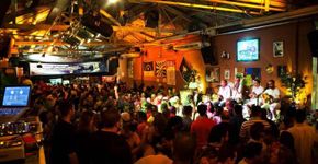 Feijoada e samba no Traço de União
