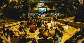 Mirante 9 de Julho tem sessões GRATUITAS de cinema ao ar livre