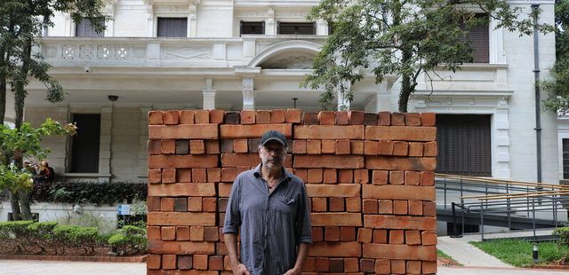 Exposição ‘Rock and Roll – Bosco Sodi e os objetos de interesse’