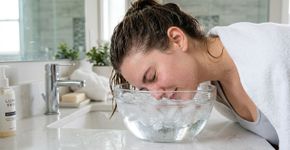 Por que no Japão elas sempre mergulham o rosto em água com gelo antes de passar a maquiagem
