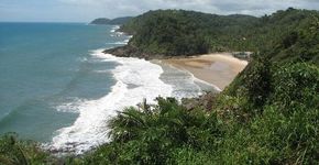Dez casas para alugar com piscinas espetaculares