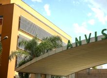 Featured side: Anvisa determina recolhimento de antibiótico e soro após identificar falhas de qualidade