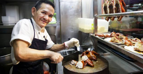 Vendedor de comida de rua em Cingapura ganha estrela Michelin