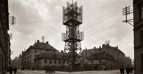 A impressionante torre telefônica da Suécia que conectava 5.500 linhas bem antes dos smartphones