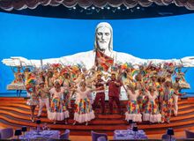 Featured side: Catraca Viagens tem ingressos com desconto para Roxy Dinner Show, no Rio de Janeiro