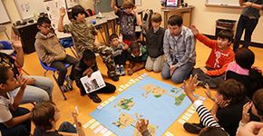 Escola de Nova York ensina os alunos por meio de jogos