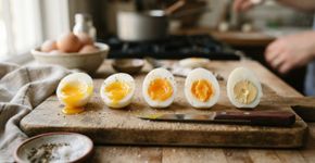 Gema mole ou dura? O tempo certo para cozinhar ovos perfeitamente e conseguir a textura desejada sem errar o ponto