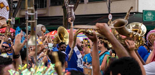 Espetacular Bloco da Charanga do França