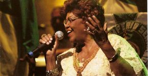 Escute 15 mulheres do samba