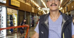 Toninho da Galeria, o síndico do prédio mais rock de SP