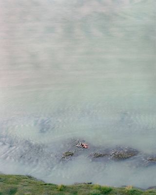 Os voluntários posaram em paisagens naturais exuberantes (Foto: Ruben Brulat)