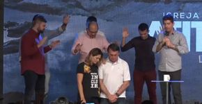 Dimenstein: Bolsonaro é um “evanjegue” para Olavo de Carvalho?