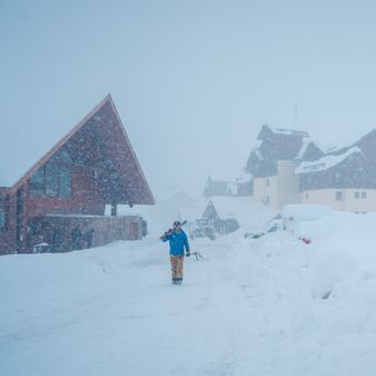 Featured mobile: Quer esquiar no Chile? Valle Nevado estende temporada até novembro
