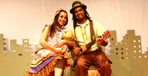 Pocket show “Grandes Pequeninos” com Jair Oliveira na Livraria da Vila
