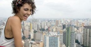 Bruna Caram se apresenta na Livraria Cultura