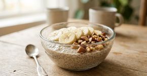 Pudim de chia com frutas: a receita simples para o café da manhã que combina fibras, saciedade e ajuda na digestão