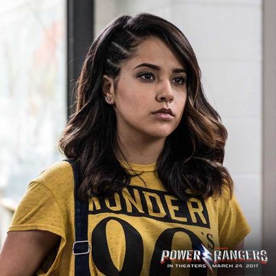 Becky G como Trini