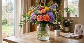 Nas casas da Holanda as flores do vaso não murcham rápido por causa dessa pitada de açúcar na água que alimenta a planta