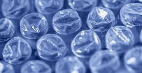 Empresa que produz plástico bolha diz que nova versão do produto não irá estourar