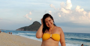 ‘Bonito é ser feliz’, diz Mariana Xavier ao postar foto na praia