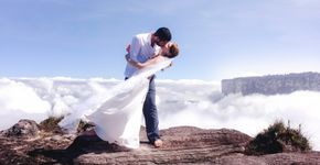 Casal escolhe Monte Roraima para ensaio fotográfico pré-casamento