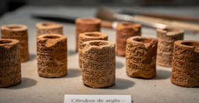 A escrita misteriosa encontrada na Síria que está queimando os livros de história e prova que o alfabeto nasceu 500 anos antes do previsto