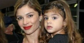 Grazi Massafera posta vídeo da filha cantando e ‘tocando violão’