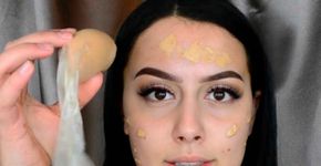 Blogueiras de beleza usam camisinha para fazer maquiagem