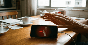 O que significa o celular ficar quente após dois anos de uso e quando é a hora certa de trocar?