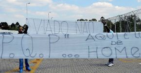 Torcida organizada do Corinthians é condenada a pagar R$ 20 mil por homofobia