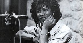 Foto: (Reprodução site oficial Djavan)