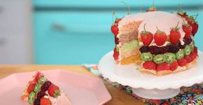 A mãe natureza é a melhor decoração: aprenda como fazer um sofisticado bolo de limão