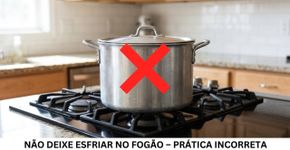 Espere a panela esfriar completamente antes de colocá-la na geladeira? O USDA orienta justamente o contrário: dividir a comida quente em recipientes rasos permite refrigerá-la rapidamente e reduz o tempo em temperaturas favoráveis a bactérias