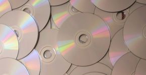 CDs e DVDs antigos podem ser utilizados na descontaminação da água