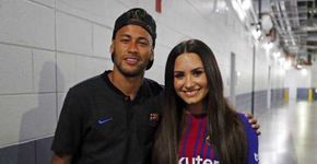 Neymar faz nova tatuagem inspirada em igual a de Demi Lovato