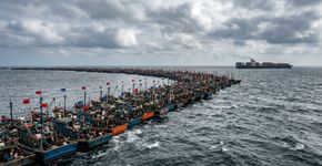A China mobiliza 1.400 navios e cria uma “barreira” de 200 milhas no mar: parece pesca, mas o tamanho é tão gigante que parece outra coisa