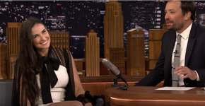 Demi Moore perdeu dois dentes da frente por causa de estresse
