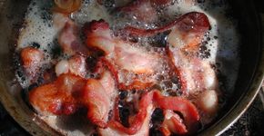 Bacon, linguiça e carne vermelha podem causar câncer, diz OMS