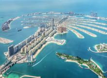 Featured side: Emirates muda regra para hotel grátis em conexão em Dubai
