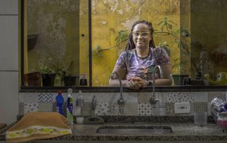 Gira event: Casa Museu Ema Klabin abre mostra com fotos raras e memórias íntimas de Rita Lee e outras escritoras em SP