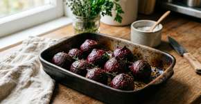 Qual a melhor maneira de cozinhar beterrabas para consevar seus nutrientes?