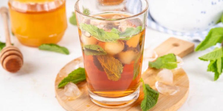 Featured main: Mais sabor e hidratação na primavera: 5 opções de chá para preparar