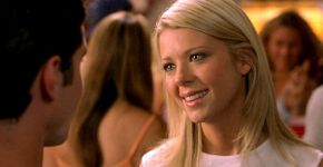 Atriz de American Pie, Tara Reid chama atenção pela magreza