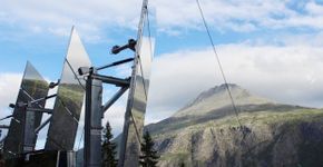 Para fugir da escuridão do inverno, cidade norueguesa instalou sistema de espelhos que refletem luz do sol