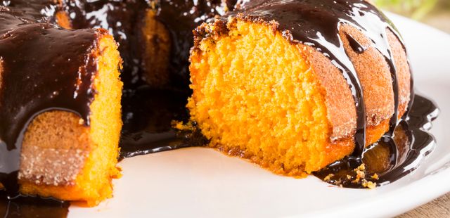 Receita de bolo de cenoura de liquidificador que dá certo até de olhos fechados