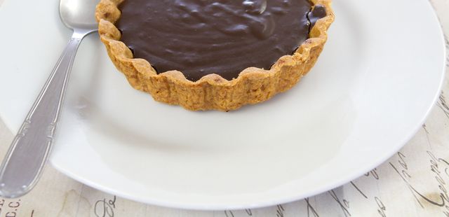 Faça essa tortinha de chocolate em minutos e surpreenda